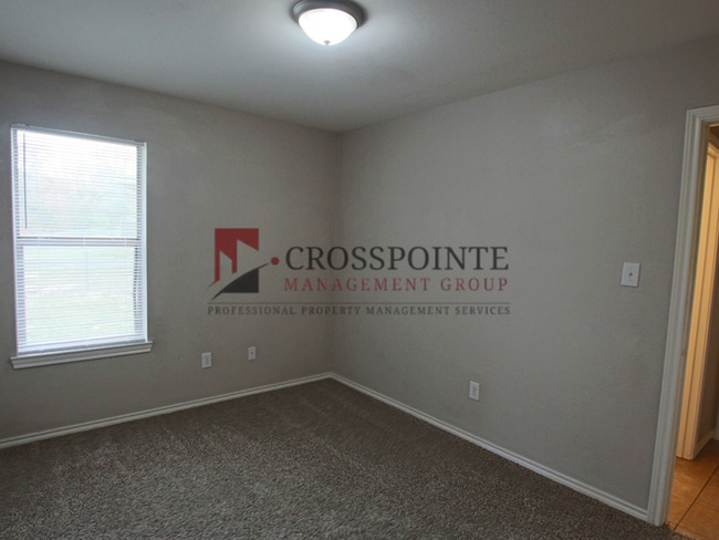 Building Photo - Coming Soon! 3 Bedroom Duplex for Rent in Lindale!