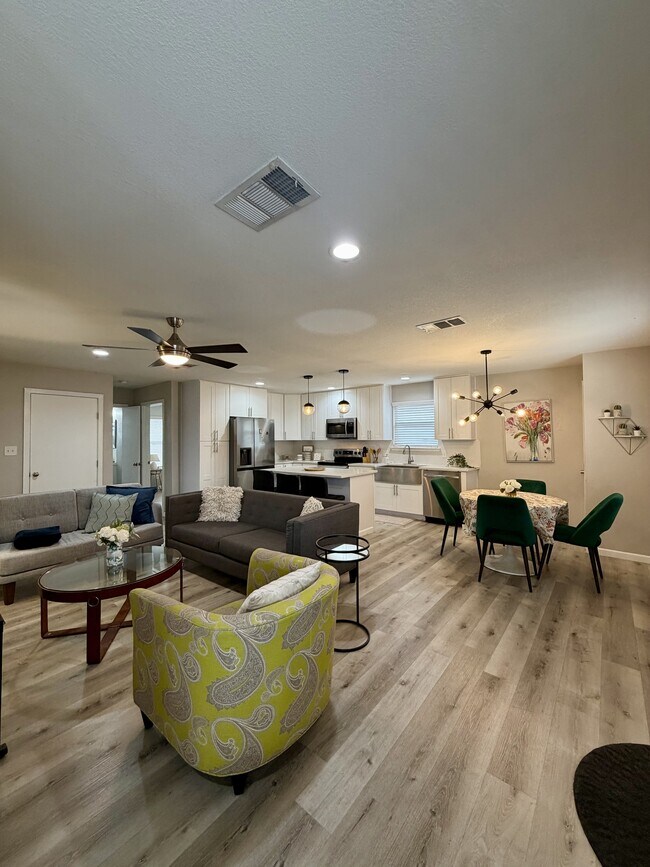 Building Photo - 514 Martin Luther King Dr