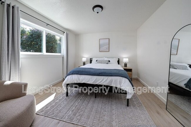 Building Photo - 11380 SW Greenburg Rd