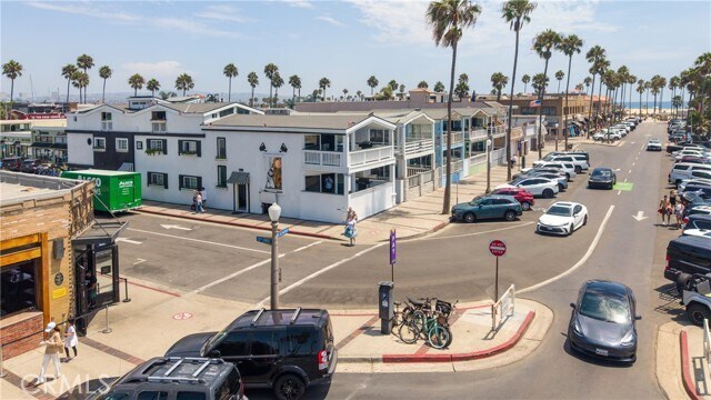 Building Photo - 2214 W Oceanfront