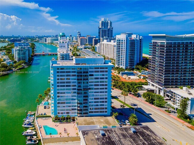 Building Photo - 5838 Collins Ave