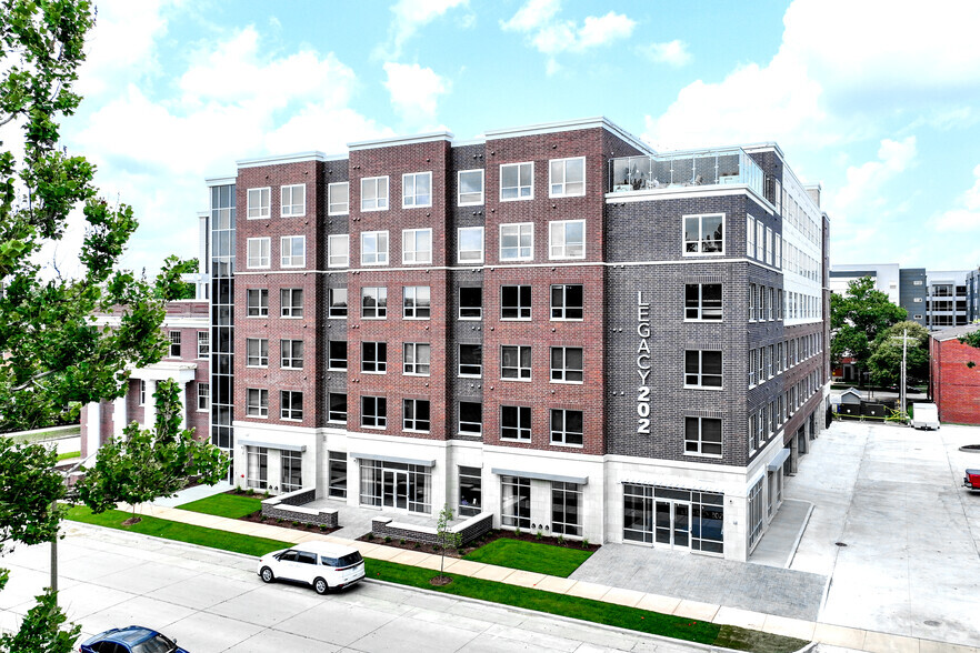 Primary Photo - Legacy 202 - Luxury Student Housing