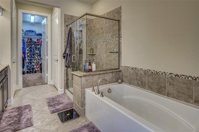 Building Photo - 3009 Aurora Dr