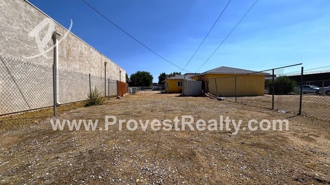 Building Photo - 15990 Yucca St