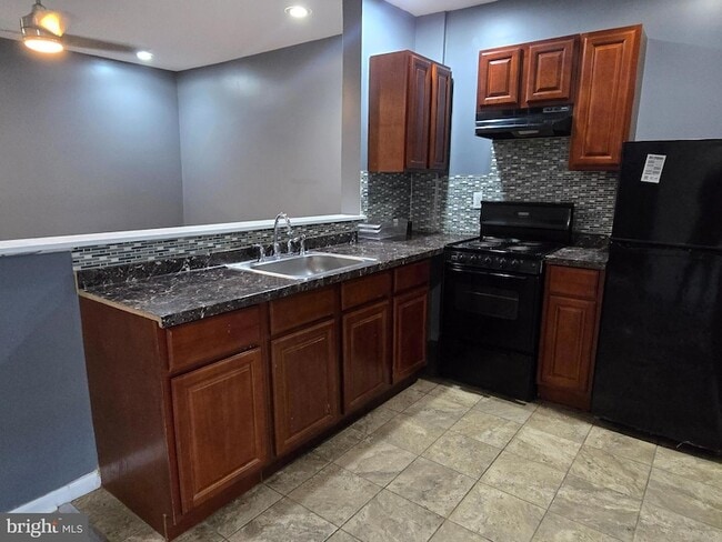 Building Photo - 5914 Belmar Ter