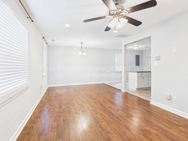 Building Photo - 7803 Nesbitt Dr