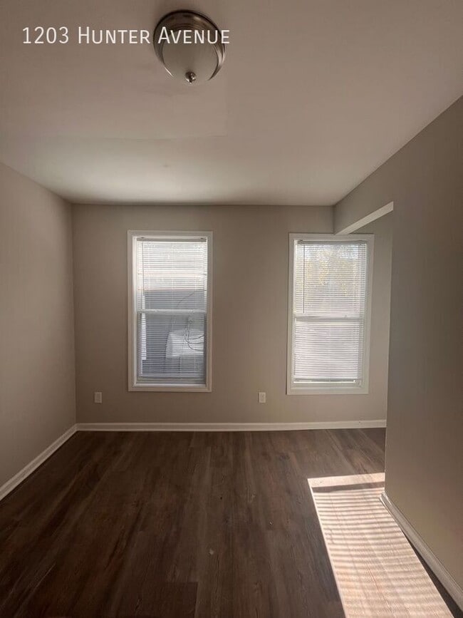 Building Photo - 1203 Hunter Ave