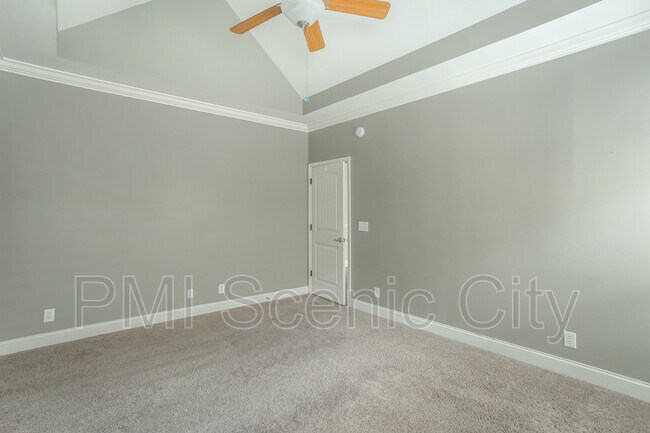 Building Photo - 6628 Kenton Ridge Cir