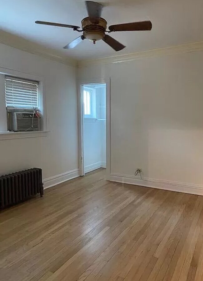 Building Photo - 1344 S 61st Ct