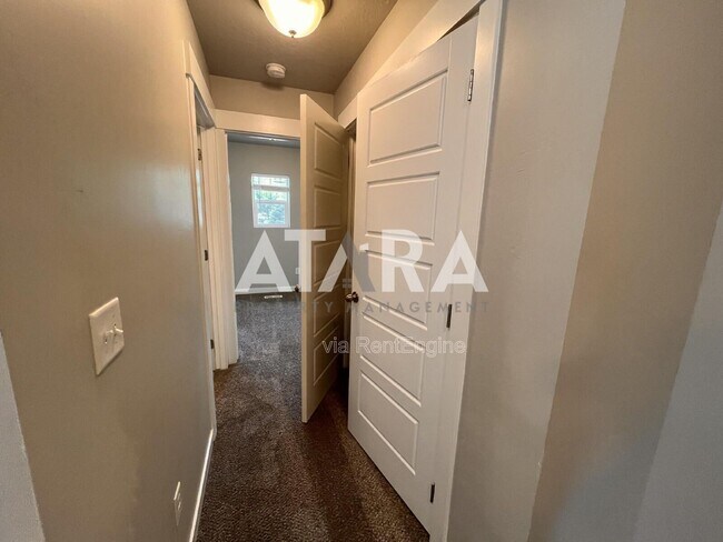 Building Photo - 5011 N Marble Fox Way