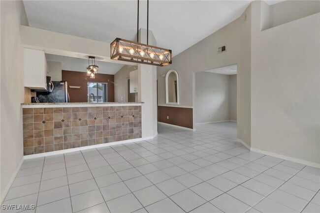 Building Photo - 875 New Waterford Dr