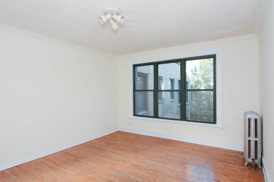 Building Photo - 2334 N Spaulding Ave