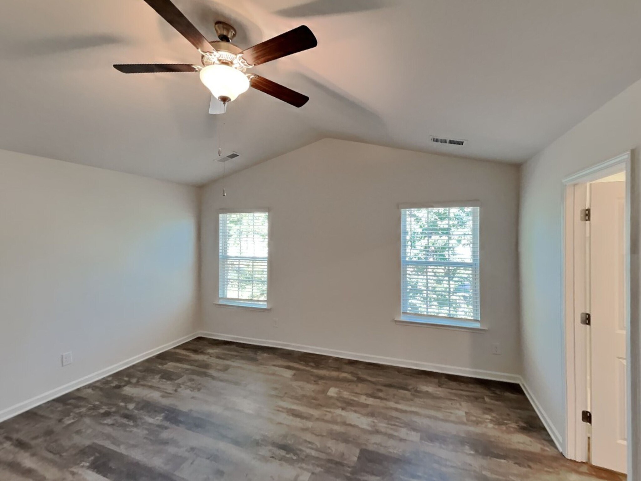 Building Photo - 6022 Elena Lynn Ct