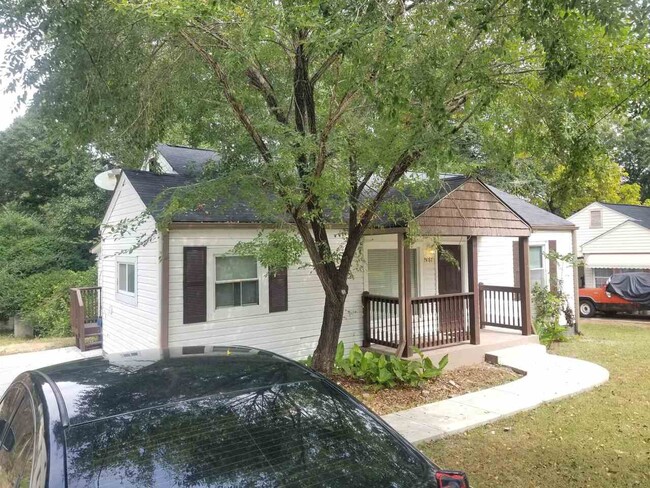 Primary Photo - 2467 Calvin Ave