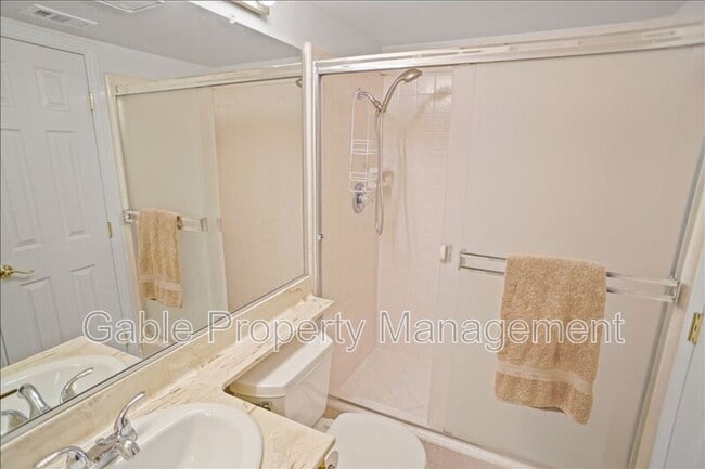 Building Photo - 24010 Telegraph Hill Ct