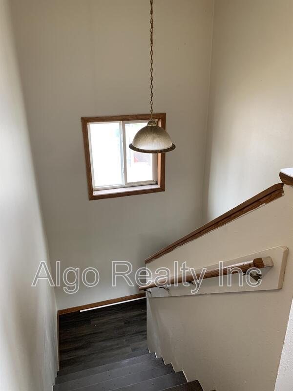 Building Photo - 2101 N Bryant Ave