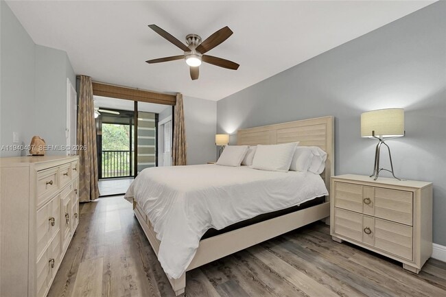 Building Photo - 2676 Carambola Cir N