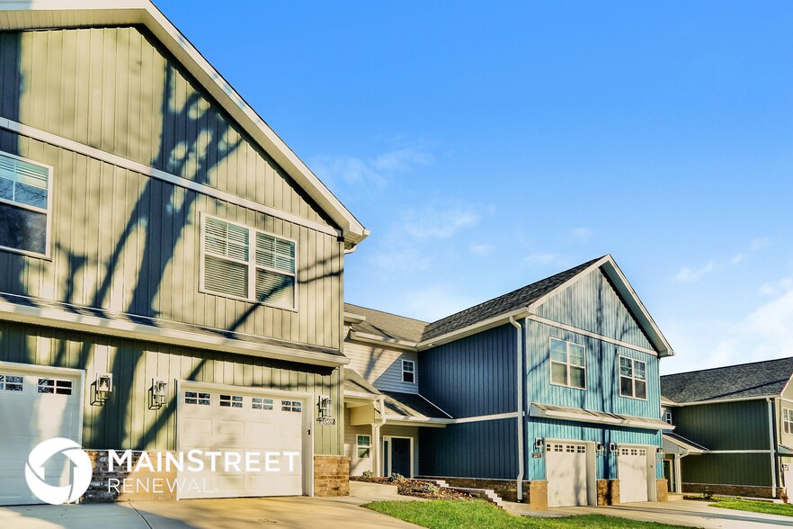 Building Photo - 2069 Paddle Wheel Dr