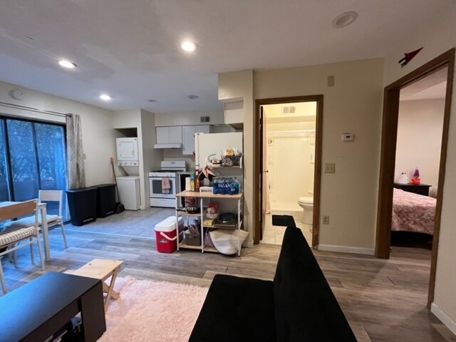 Building Photo - 3281 Kennett Sq
