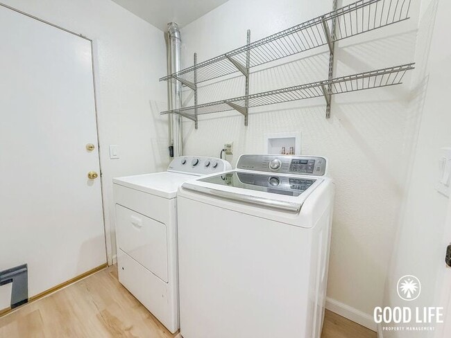 Building Photo - 8413 Menkar Rd