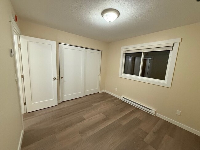 Building Photo - 1860 Myrtle St