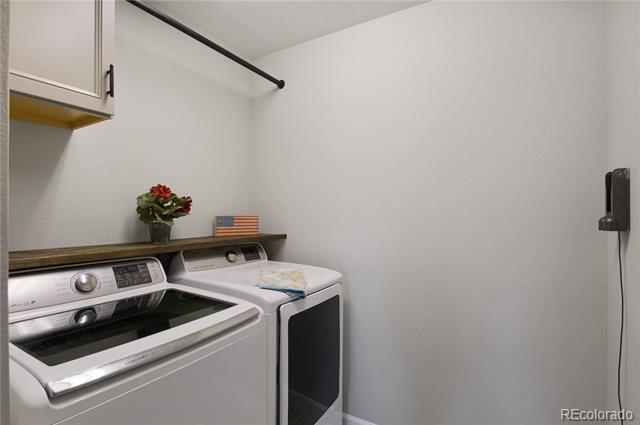 Building Photo - 9187 Swan River St