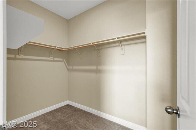 Building Photo - 4630 Summer Azure St