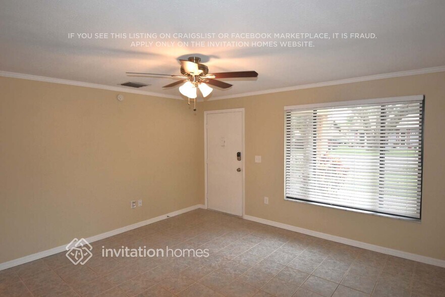 Building Photo - 3227 Lenwood Dr