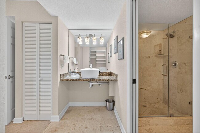 Building Photo - 401 Ocean Bluffs Blvd