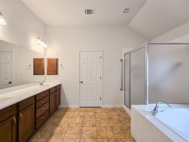 Building Photo - 13108 Hymeadow Cir