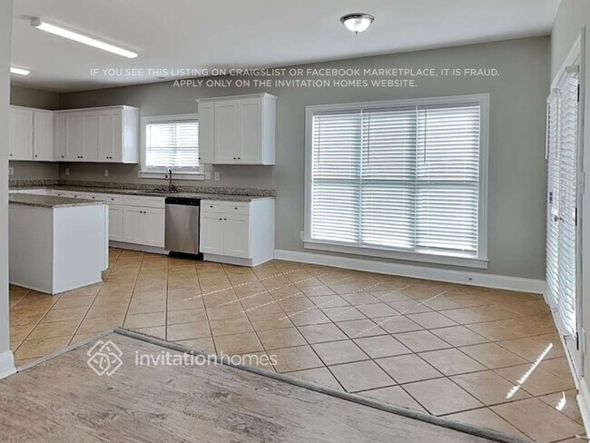 Building Photo - 1135 Rowanshyre Cir