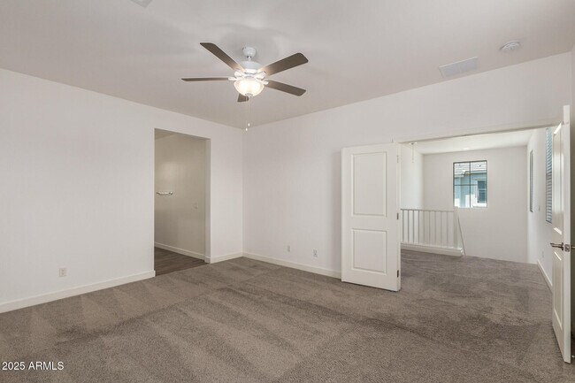 Building Photo - 5524 S Dillon Cir