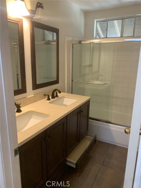 Building Photo - 27157 Echo Canyon Ct