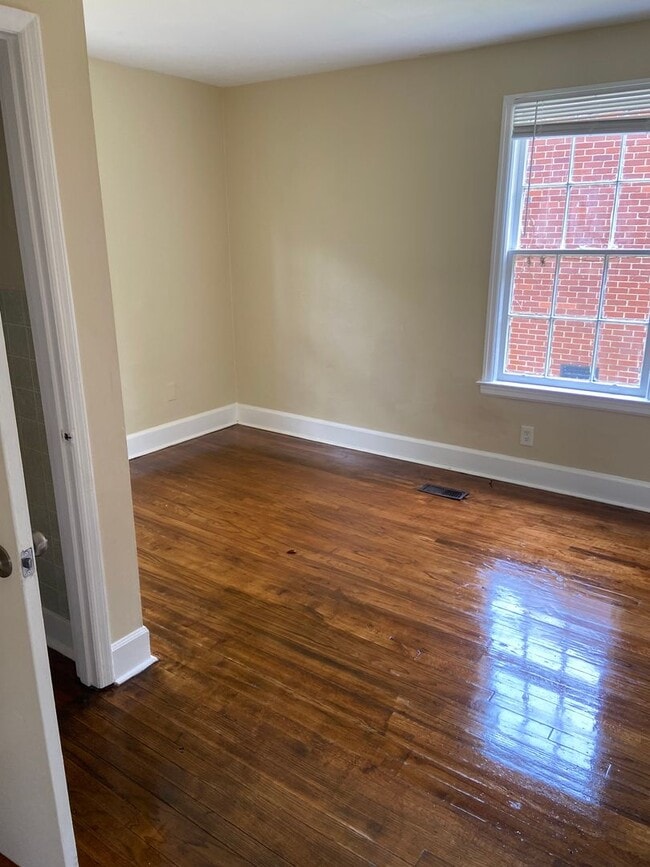 Building Photo - **ON HOLD**Midtown Columbus, GA 3 Bedroom ...