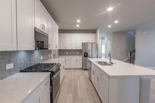 Building Photo - 909 Elijah Ln