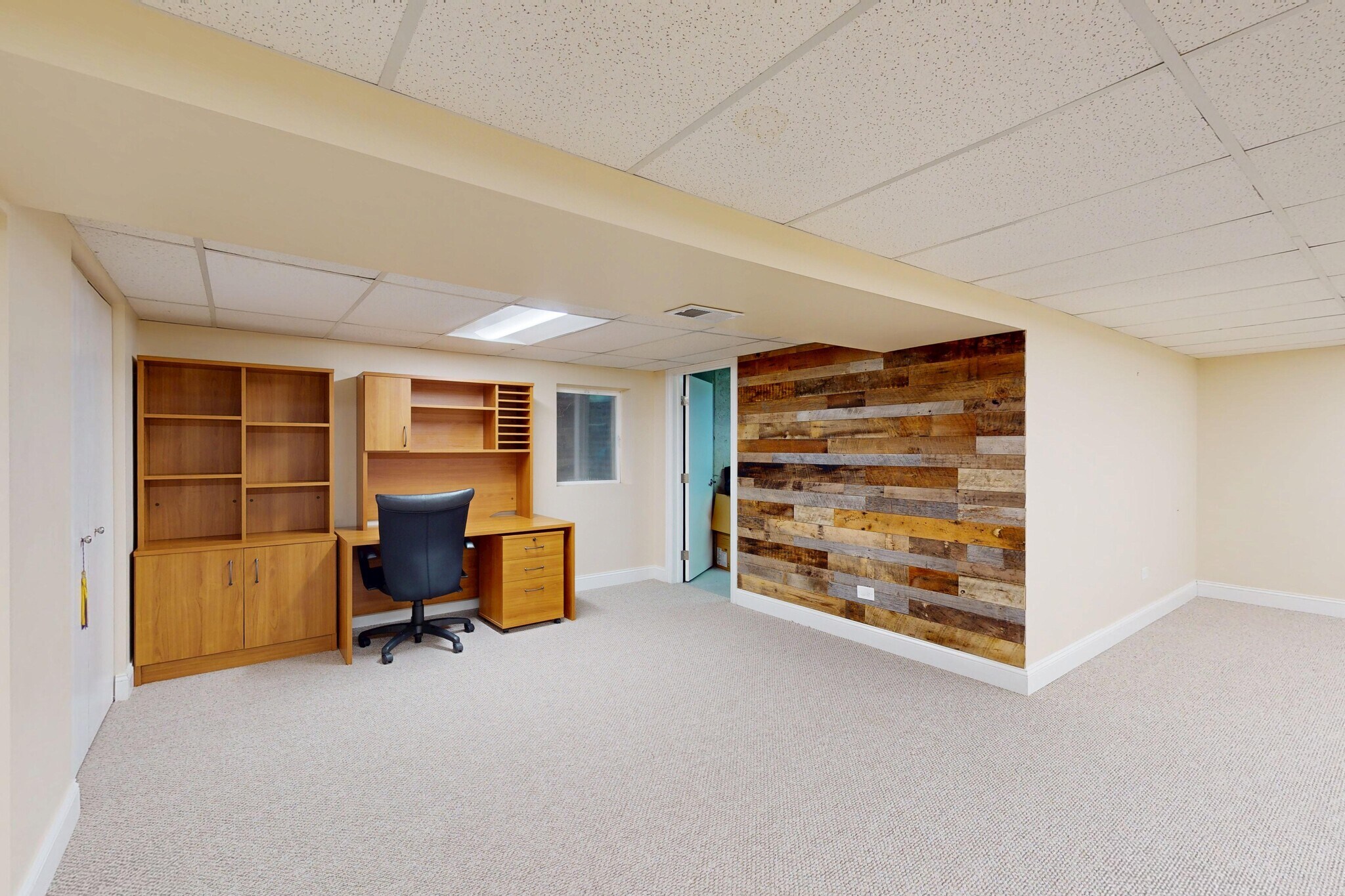Office Area - 1327 Larchmont Dr