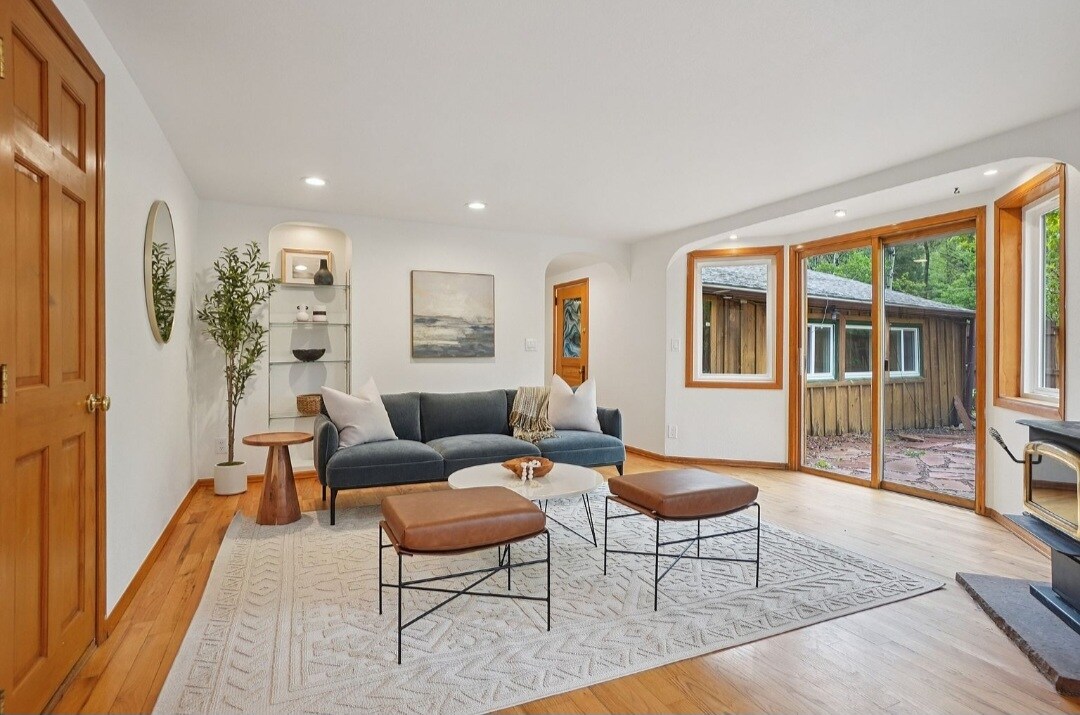 Building Photo - 8493 Lefthand Canyon Dr