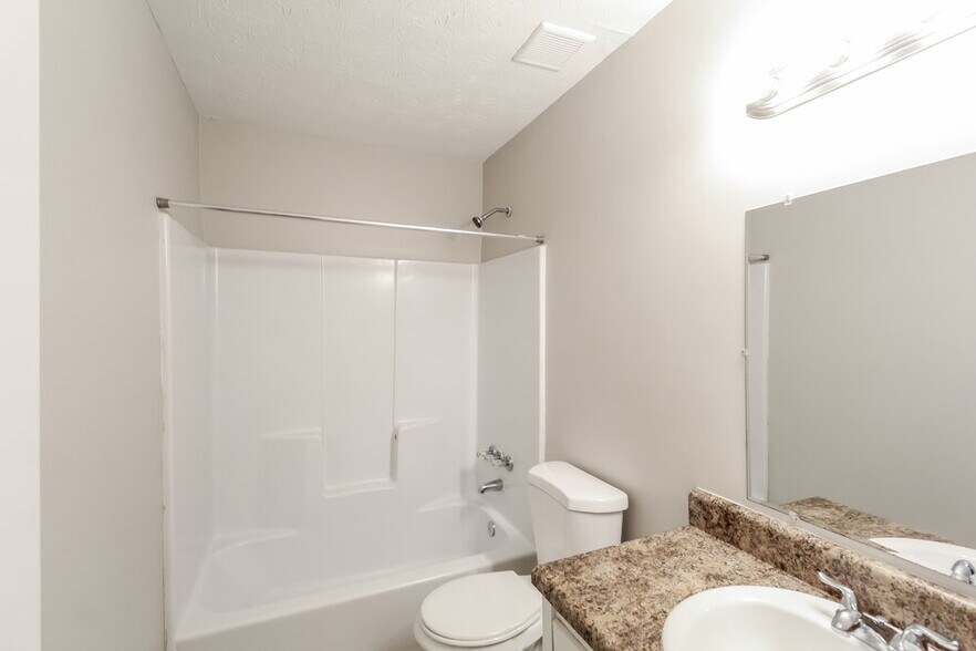 Building Photo - 2918 High Brook Way SE