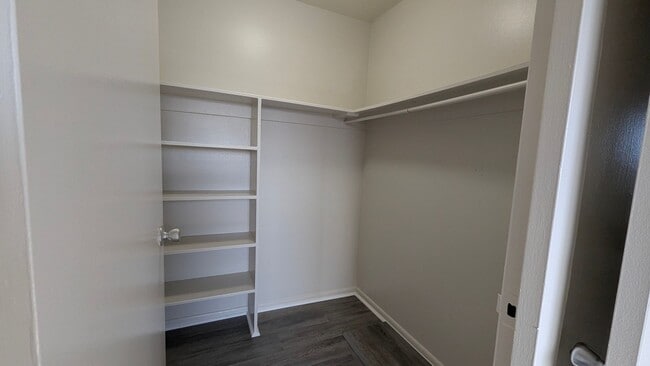 Building Photo - Cozy 1 Bed 1 Bath Condo In Vibrant Pavilion On The Park