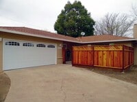 Building Photo - Single-Story Home on a Spacious Corner Lot Near Westgate