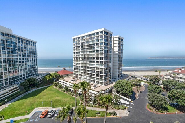 Building Photo - 1710 Avenida Del Mundo
