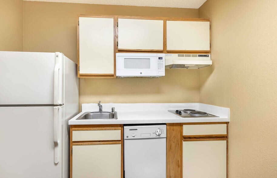 Building Photo - Furnished Studio-Denver-Tech Center South-...