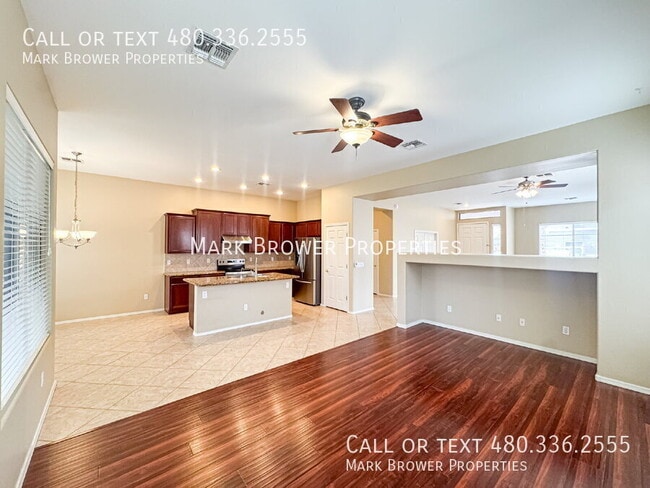 Building Photo - 1861 E Indigo Dr