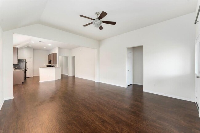 Building Photo - 1251 Kaliste Meadow Dr