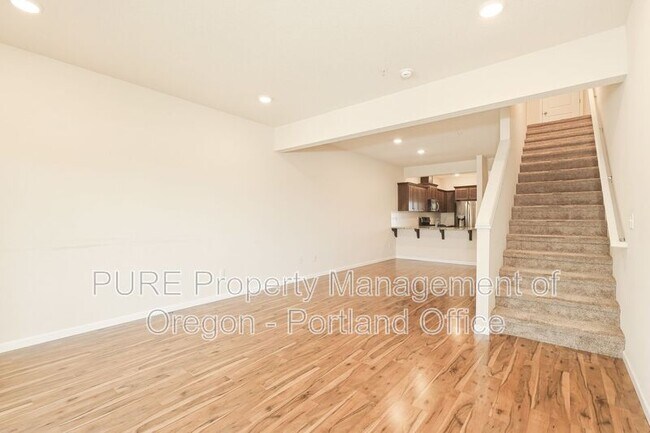 Building Photo - 6714 NW 158th Ave