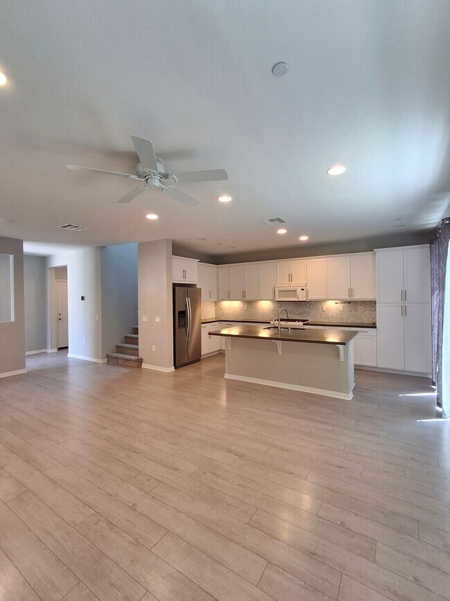 Building Photo - MUST SEE!!! Newer construction build w/ fixed SDGE Bill! Central A/C and Heat!