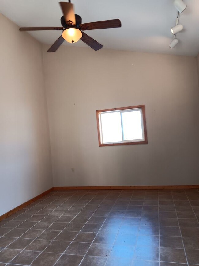 Building Photo - Farm House on Booth Ln
