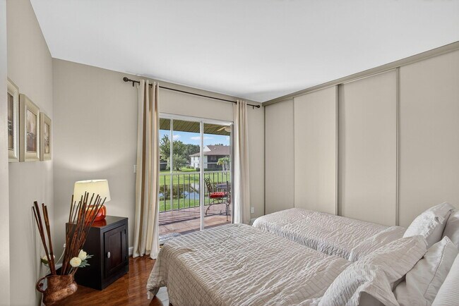 Building Photo - 6485 Chasewood Dr