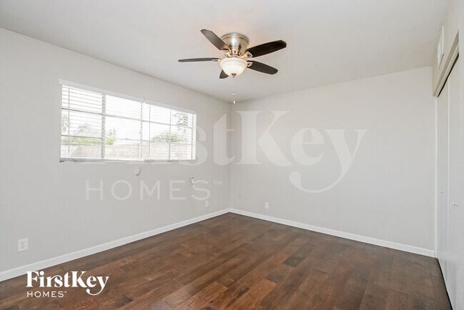 Building Photo - 7912 E Willetta St