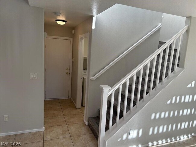 Building Photo - 8997 Ivybridge St